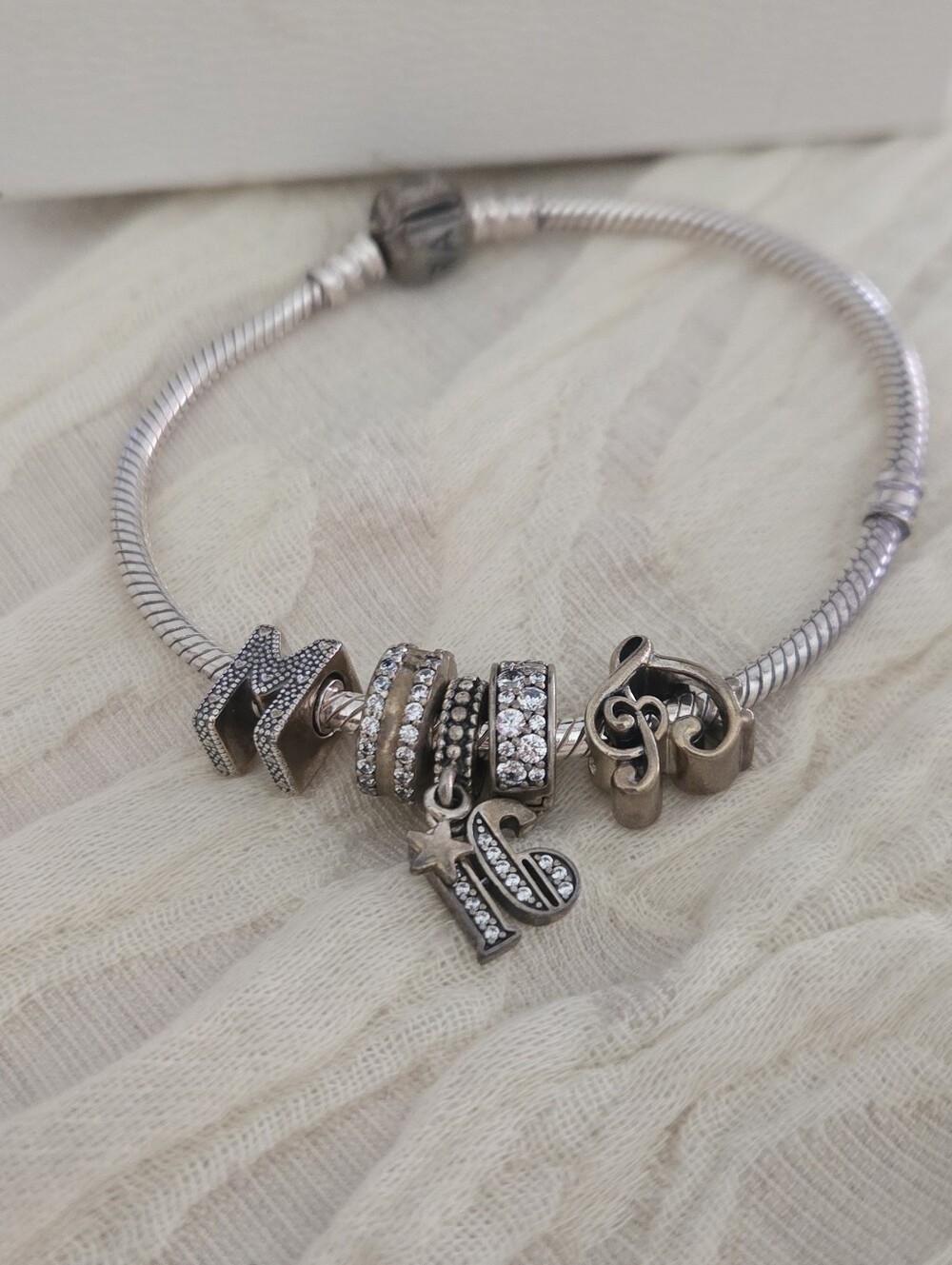 Pandora Bracelet With Sweet 16